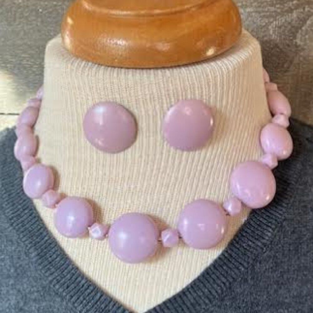 Vintage Lavender Necklace with Studded Earrings
